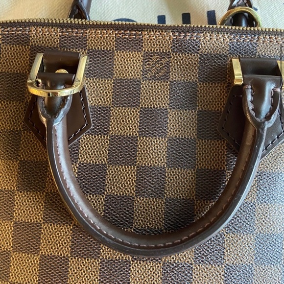 Louis Vuitton Alma PM Bag - Picture 4 of 12
